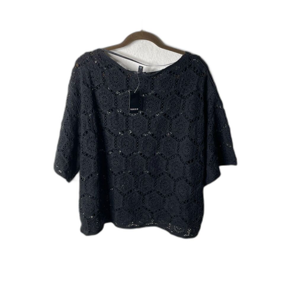 Torrid black crochet pullover sweater top size 1 NWT